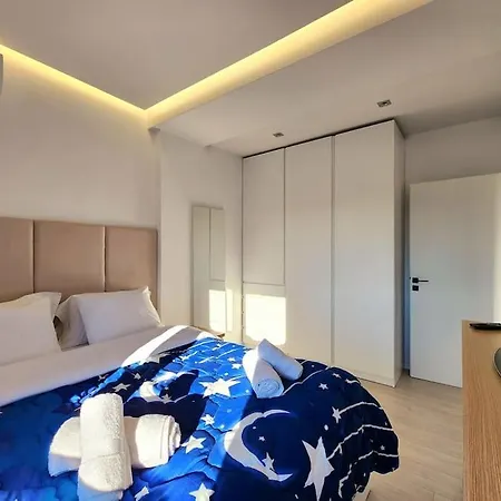 Rooftop @skanderbeg Square W/ 24h Check In * Τίρανα